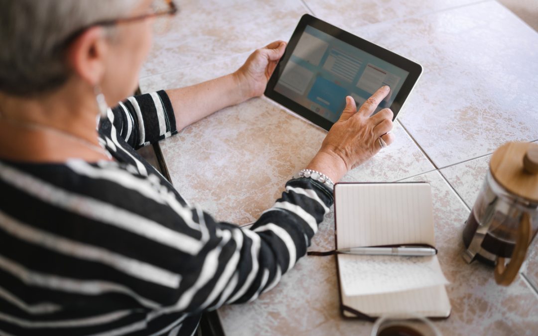 Making Your Parents Tech-Savvy: The Latest Senior-Friendly Gadgets